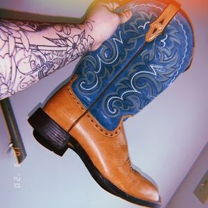 Ariat Round toe boots | TEAL | 6.5